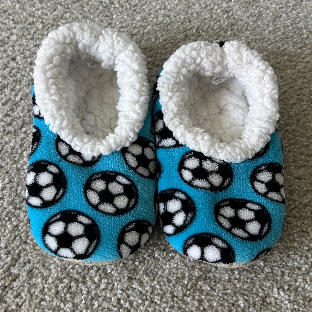 Snoozies Blue Soccer Ball Slippers ⚽️